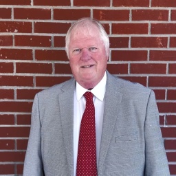 [Photo of Ken McVay]